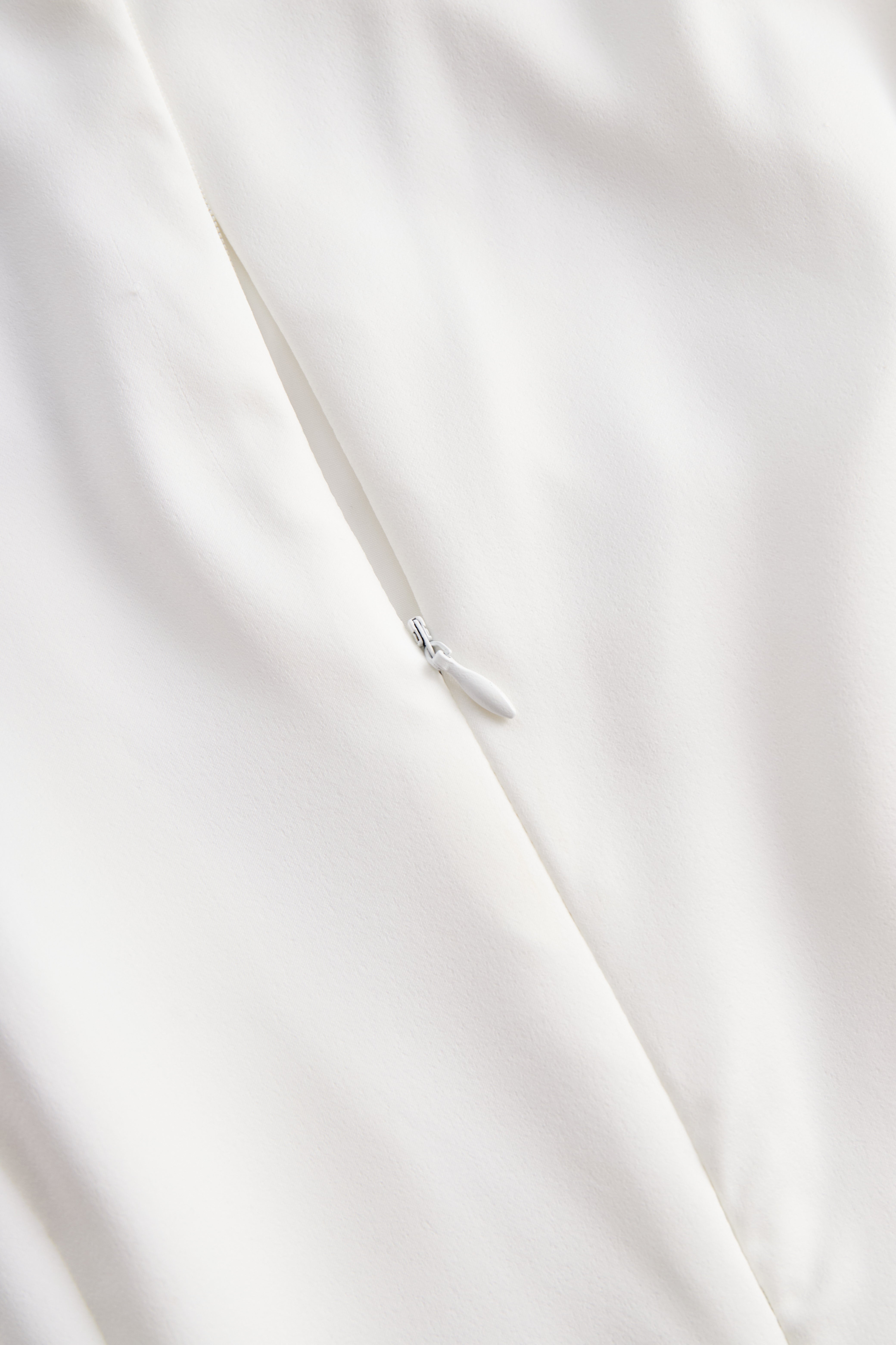 Elegant Sleeveless A-Line Midi Dress